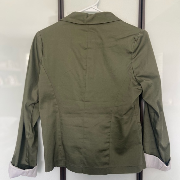 Green fitted blazer - Picture 3 of 3